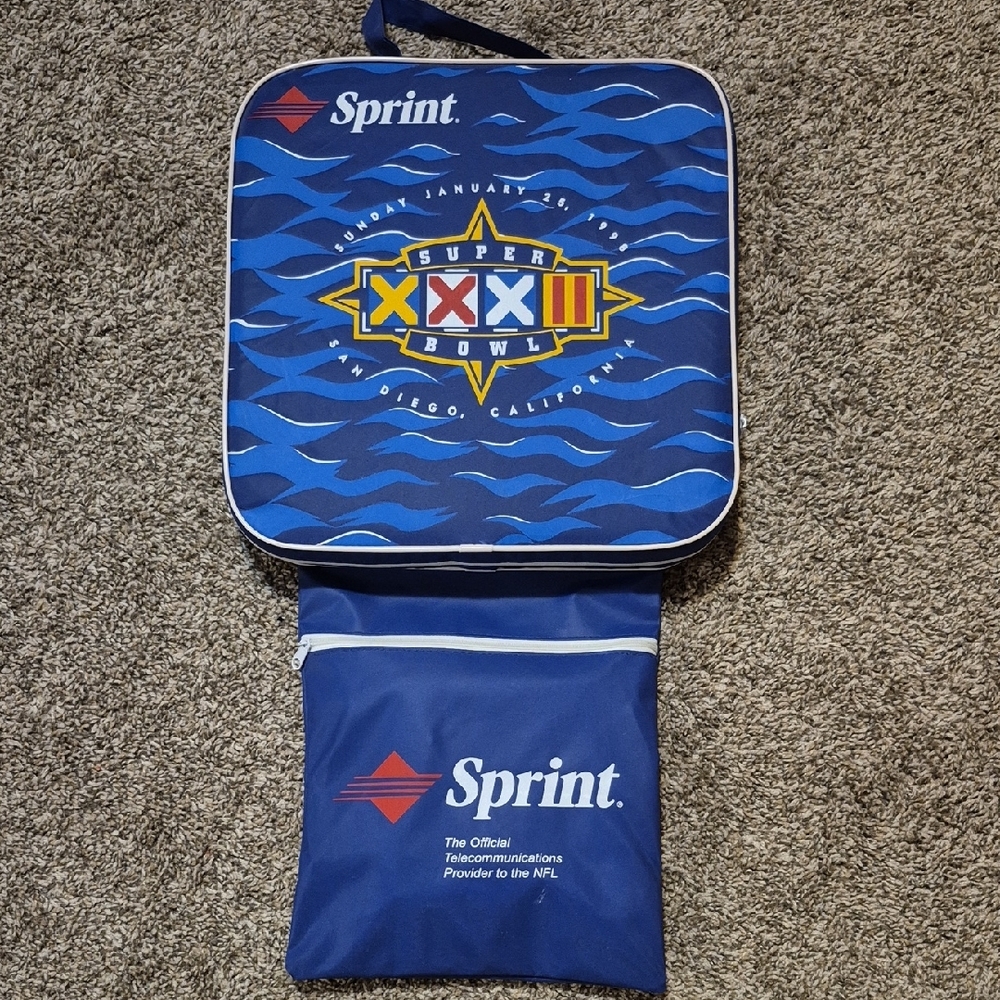Super Bowl XXXII Seat Cushion with Bold Graphics